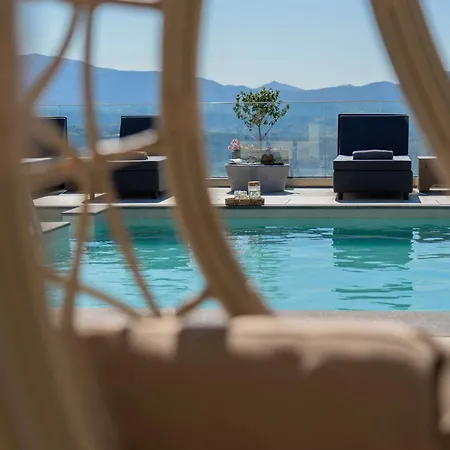 Apartment Indigo With Private Pool-gym-sauna-bbq By Hospi