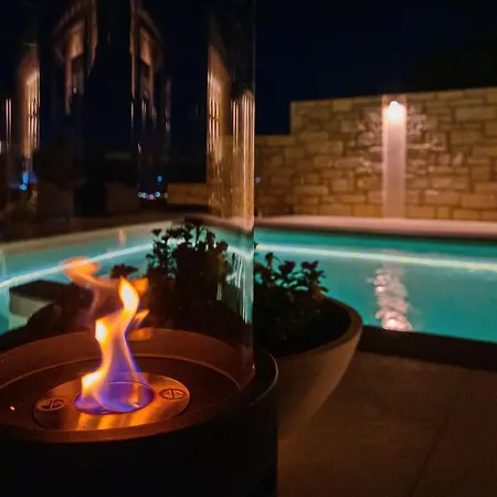 Indigo With Private Pool-gym-sauna-bbq By Hospi