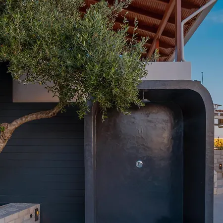 Indigo With Private Pool-gym-sauna-bbq By Hospi