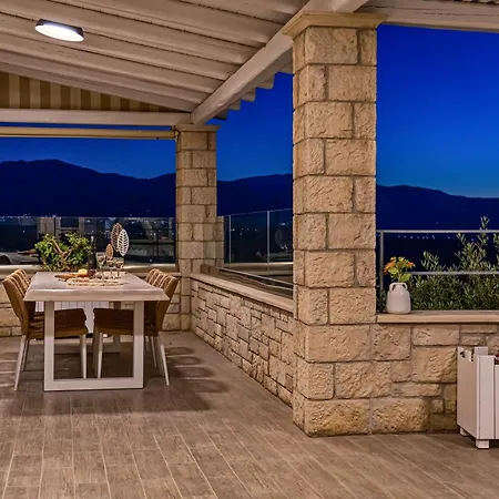 Apartment Indigo With Private Pool-gym-sauna-bbq By Hospi